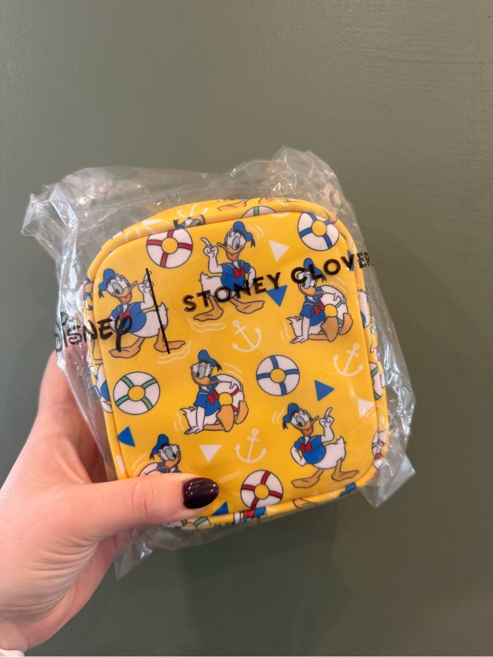 Disney x Stoney Clover Yellow Donald Duck Sail Away 2023 NWT Pouch